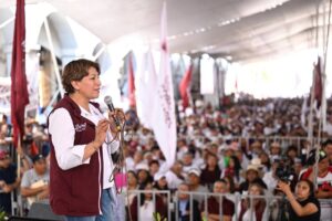 En primera mitad de campaña, recorre Delfina Gómez 56 municipios del Edomex