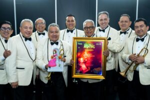 Noche de ensueño con Alfeñique Jubiloso puso a bailar a cientos de parejas con la OFiT y la Única Internacional Sonora Santanera